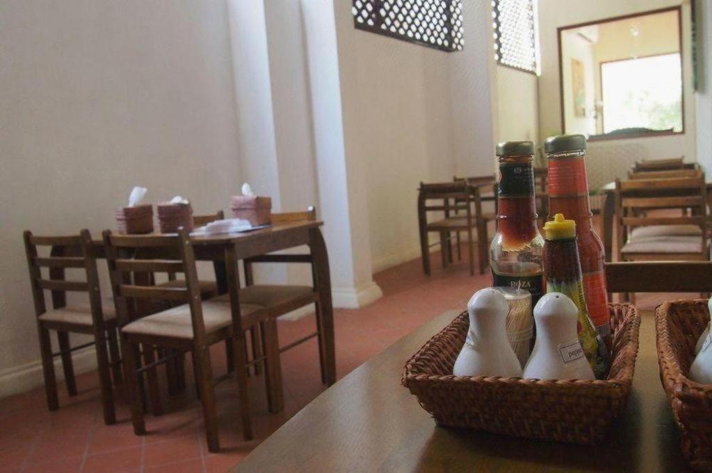 Le Luxe Boutique Hotel Виентиане Екстериор снимка