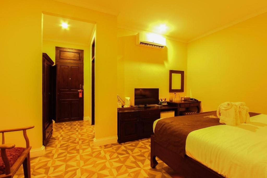 Le Luxe Boutique Hotel Виентиане Екстериор снимка