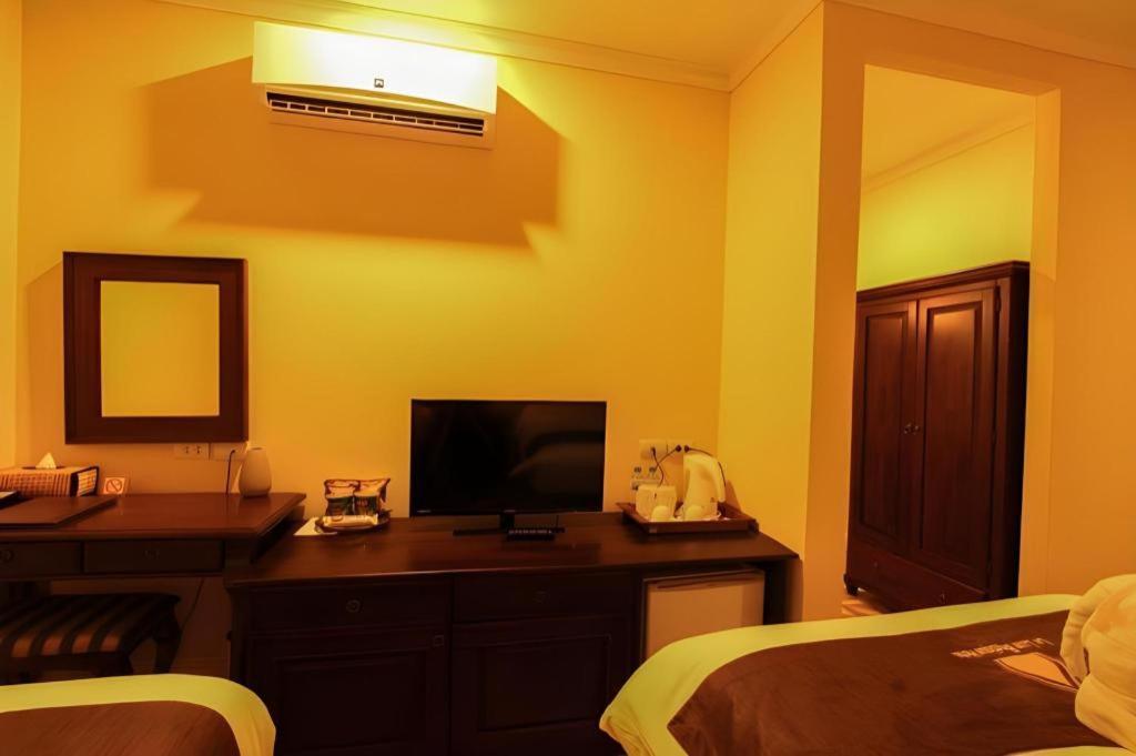 Le Luxe Boutique Hotel Виентиане Екстериор снимка