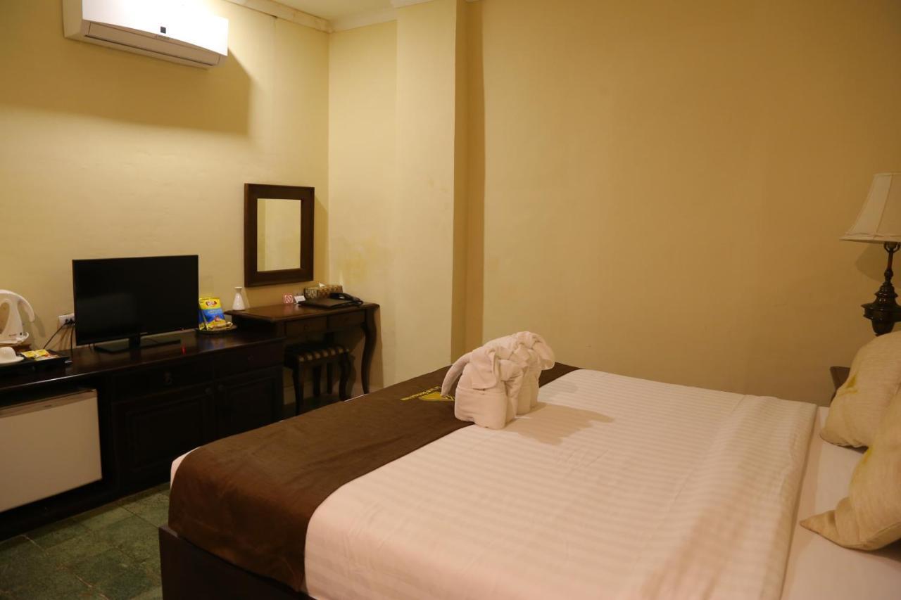 Le Luxe Boutique Hotel Виентиане Екстериор снимка